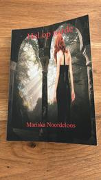 Mariska Noordeloos - Hel op aarde, Boeken, Ophalen of Verzenden, Zo goed als nieuw, Mariska Noordeloos