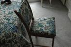 2 slaapkamerstoelen , gordijnen en sprei in één soort stof, Huis en Inrichting, Ophalen, Zo goed als nieuw, Blauw, Neutraal