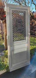 Voordeur met smeedijzeren ornament., Ophalen, Zo goed als nieuw, Buitendeur, 200 tot 215 cm