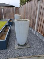 3 hoge grijze bloempotten (1 meter hoog), Tuin en Terras, Bloempotten, 40 cm of meer, Ophalen of Verzenden, Zo goed als nieuw
