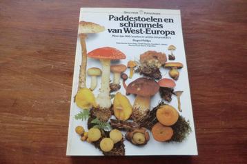 boek - Paddestoelen en schimmels van West-Europa - Phillips beschikbaar voor biedingen