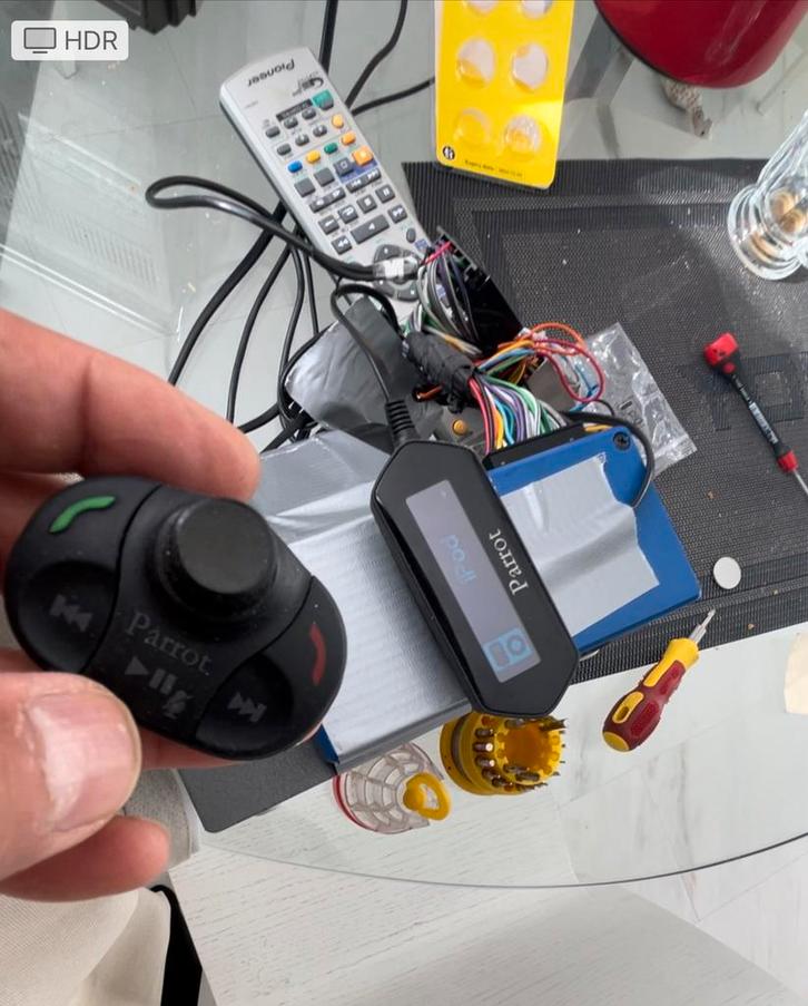 Scherm, microfoon,afstandsbediening tbv parrot mki9200 /9100, Auto diversen, Carkits, Gebruikt, Ophalen of Verzenden