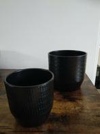 Set zwarte bloempotten groot en klein samen voor € 2,50, Gebruikt, Rond, Ophalen of Verzenden, Aardewerk