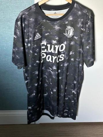 Feyenoord trainingsshirt Adidas maat XL beschikbaar voor biedingen
