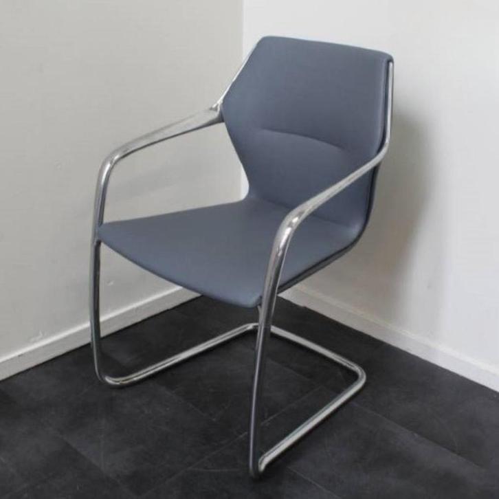 Brunner Ray Vergaderstoelen, Slede-Stoelen Grijs, Stapelbaar, Huis en Inrichting, Stoelen, Gebruikt, Vijf, Zes of meer stoelen