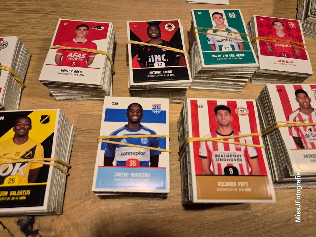 Voetbal plaatjes,  Plus spaaractie 2026, Verzamelen, Supermarktacties, Plus, Ophalen of Verzenden
