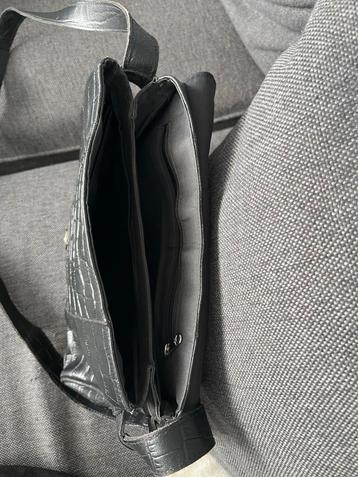 Dames tas schoudertas beschikbaar voor biedingen