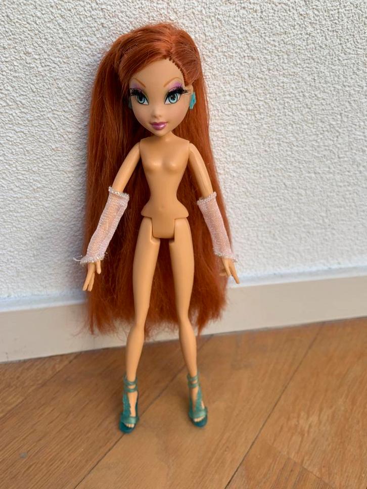 Winx Club Bloom Enchantix, Verzamelen, Poppen, Zo goed als nieuw, Fashion Doll, Ophalen of Verzenden