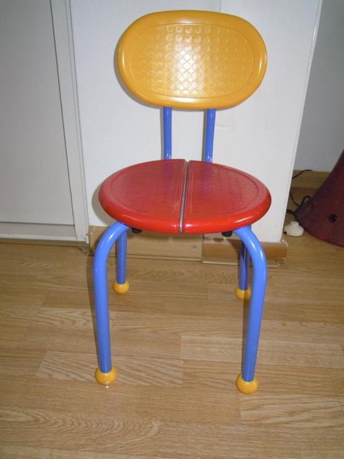 Ikea Puzzle Kinderstoel Memphis stijl Italy jaren 80, Kinderen en Baby's, Kinderstoelen, Zo goed als nieuw, Overige typen, Ophalen of Verzenden