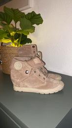 Palladium suede Lage veter Laarzen  maat 39, Kleding | Dames, Ophalen of Verzenden, Gedragen, Bruin, Lage of Enkellaarzen