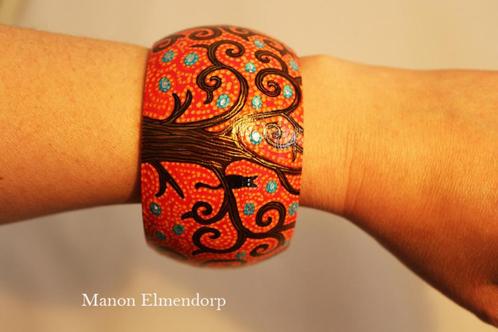 Unieke Handbeschilderde Armband "Trees in the Park", Antiek en Kunst, Kunst | Designobjecten, Ophalen of Verzenden
