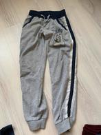 Guess Joggingbroek Maat 128, Kinderen en Baby's, Kinderkleding | Maat 128, Ophalen of Verzenden, Gebruikt, Jongen, Broek