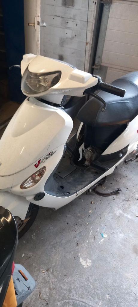vele gy6 scooter onderdelen, Fietsen en Brommers, Brommeronderdelen | Scooters, Gebruikt, Peugeot, Overige typen, Ophalen