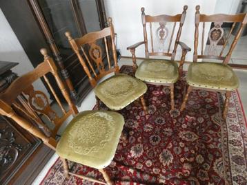 5 stoelen beschikbaar voor biedingen