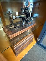 Unieke Antieke naaimachine - compleet met houten opbergdoos, Ophalen