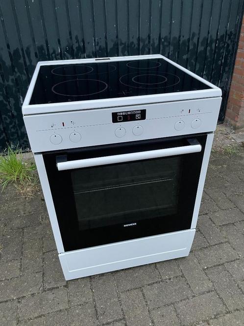 Siemens keramisch fornuis, Witgoed en Apparatuur, Fornuizen, Zo goed als nieuw, Vrijstaand, Keramisch, 4 kookzones, 85 tot 90 cm