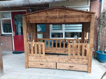 Jungle bed steigerhout  beschikbaar voor biedingen
