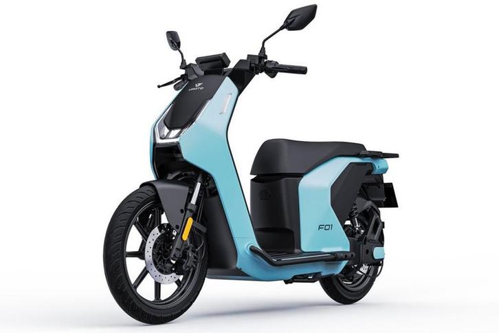 Super Soco V-moto F01 nieuw Elektrische scooter 2500W 45km, Fietsen en Brommers, Brommers | Overige merken