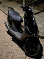Piaggio Zip 2t 70cc, Fietsen en Brommers, Scooters | Piaggio, Maximaal 45 km/u, Nieuw, Ophalen of Verzenden, Benzine