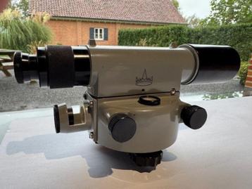 Askania waterpasinstrument beschikbaar voor biedingen