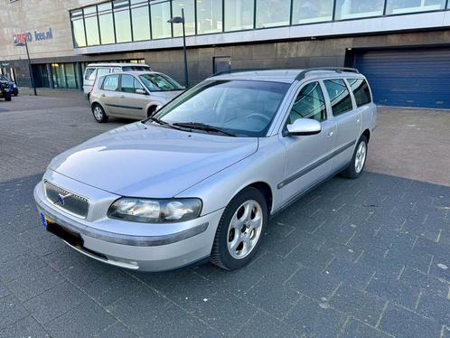 Volvo V70 2.4 140PK 2001 Zilver YOUNGTIMER, Auto's, Volvo, Particulier, V70, ABS, Airbags, Airconditioning, Boordcomputer, Centrale vergrendeling