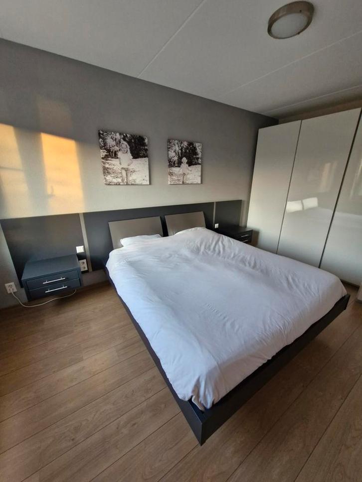 Stevig tweepersoonsbed 180x200 - zelf demonteren, Huis en Inrichting, Slaapkamer | Bedden, Ophalen