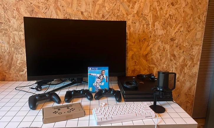 Ps4 pro set 1TB, Computers en Software, Monitoren, Zo goed als nieuw, 151 t/m 200 Hz, HDMI, Gaming, Curved, IPS, Full HD, 1 tot 2 ms