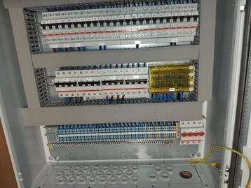 Veldverdeler Eaton, Eldon of Legrand beschikbaar voor biedingen