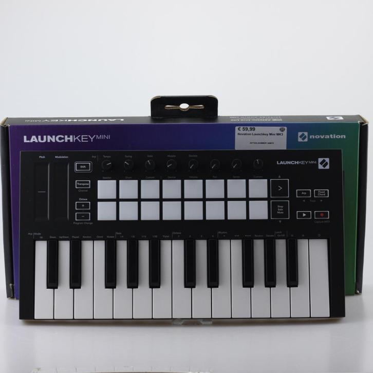 Novation Launchkey Mini MK3, Muziek en Instrumenten, Midi-apparatuur, Zo goed als nieuw