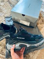 Balenciaga Triple S - Maat 35,5 - Zo goed als nieuw!, Ophalen of Verzenden, Zo goed als nieuw, Zwart, Sneakers of Gympen