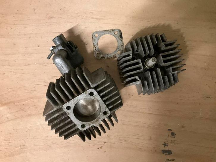 Puch 70 cc cilinder set, Fietsen en Brommers, Brommeronderdelen | Puch, Zo goed als nieuw, Cilinder, Ophalen