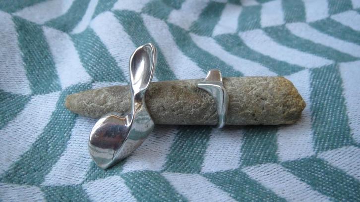 edelsmid Wishaupt, zilveren set: ring plus hanger, modernist, Sieraden, Tassen en Uiterlijk, Ringen, Zo goed als nieuw, Dame, 17 tot 18