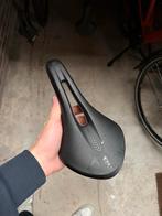 FIZIK Tempo R5 Racefietszadel - 145mm, Ophalen of Verzenden, Zo goed als nieuw, Racefiets, Zadel