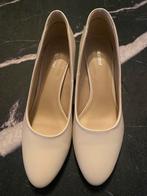 Elegante witte pumps - Graceland, Wit, Overige typen, Ophalen of Verzenden, Zo goed als nieuw