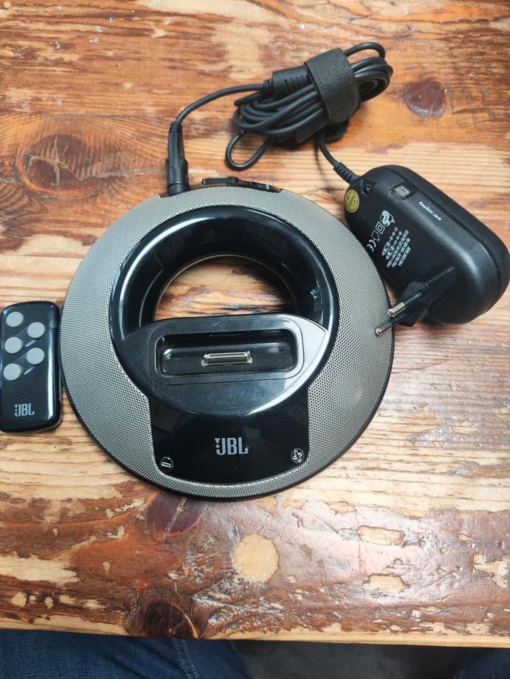 Vintage JBL On Stage II iPod Dock Speaker, Spelcomputers en Games, Spelcomputers | Sega, Gebruikt, Overige modellen, Met 1 controller