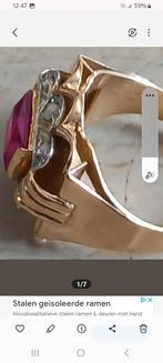 Gouden Ring met Rode Steen & Diamanten, Met edelsteen, Ophalen of Verzenden, Zo goed als nieuw, Goud