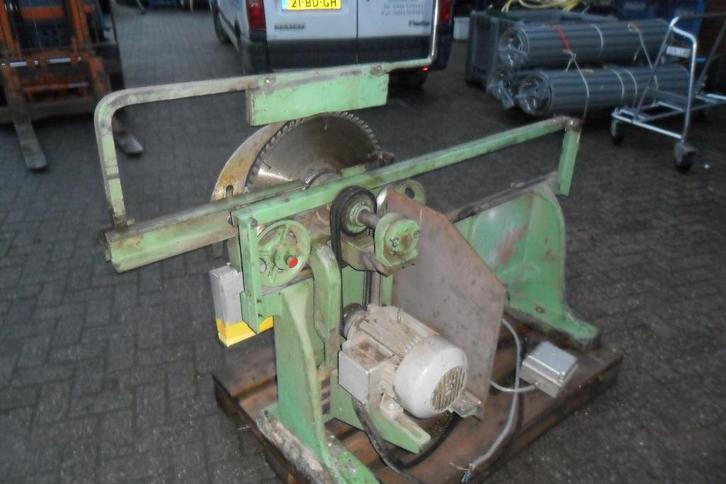 Hout afkort zaagmachine cirkelzaagmachine (a10)32, Doe-het-zelf en Verbouw, Gereedschap | Zaagmachines, Gebruikt, Afkortzaag, 1200 watt of meer