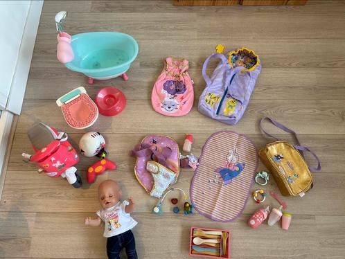 Baby born incl heel veel accessoires, Kinderen en Baby's, Speelgoed | Poppen, Gebruikt, Babypop, Ophalen of Verzenden