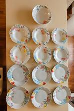 Tognana New Blossom Borden Set 19 stukken, Ophalen of Verzenden, Zo goed als nieuw, Overige stijlen, Bord(en)