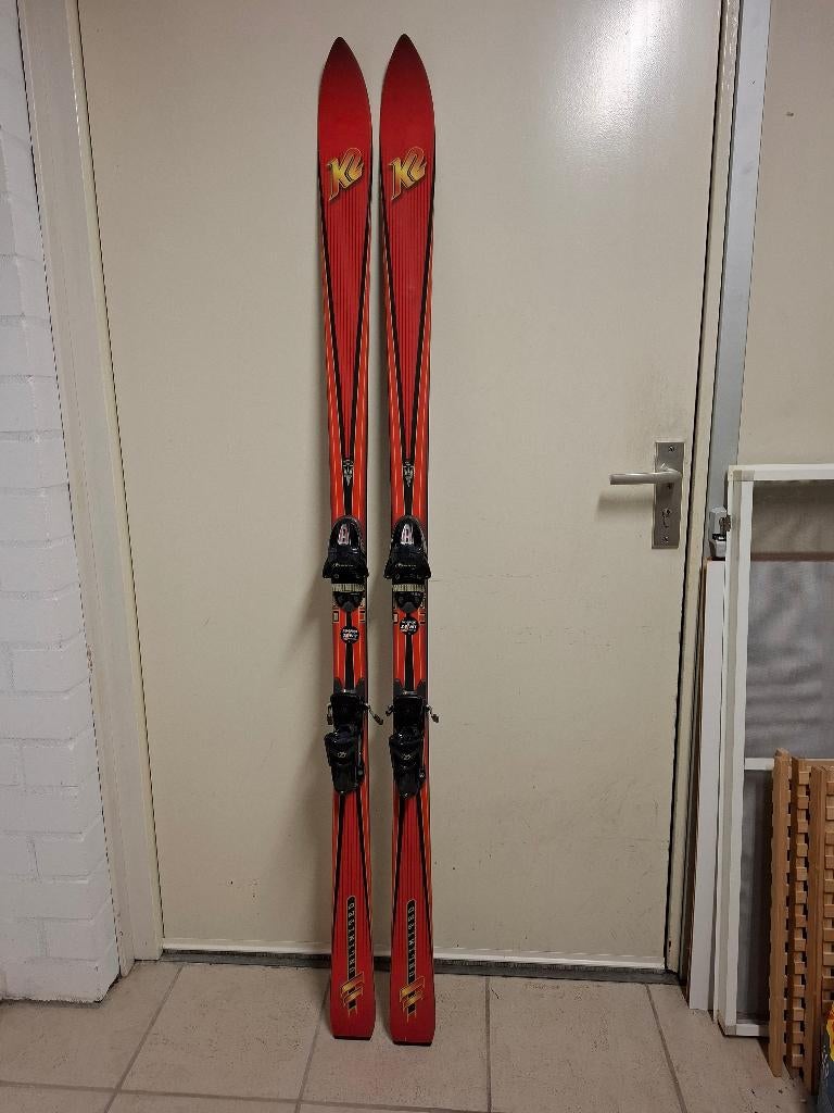 K2 skies met bindingen, 180 cm, 160 tot 180 cm, Gebruikt, Carve, Skiën