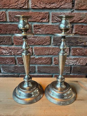 Kandelaars 2x beschikbaar voor biedingen