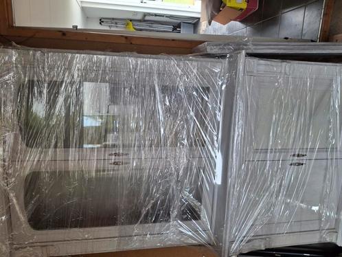 Grijze kast met raampjes, Huis en Inrichting, Kasten | Buffetkasten, Gebruikt, 25 tot 50 cm, Glas, Ophalen