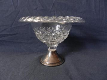 Glazen / kristal coupe / schaaltje op zilveren voet d. 14,9 beschikbaar voor biedingen