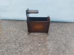 Net wat andere klassieke. eiken krantenbak/lectuurbak 500614, Ophalen, Gebruikt