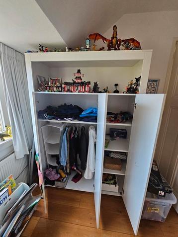 Kinderkast beschikbaar voor biedingen