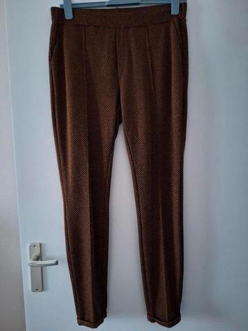 Ruitjes broek  beschikbaar voor biedingen