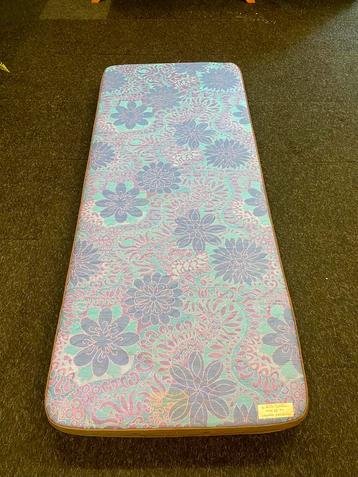 vintage matras retro  flowers  jaren 60/70 blue purple beschikbaar voor biedingen