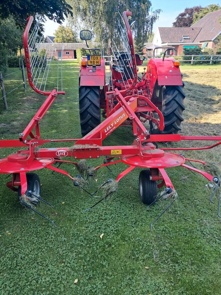 lely lotus 300, Zakelijke goederen, Agrarisch | Werktuigen, Weidebouw, Ophalen
