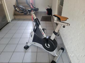 Spinning fiets race fiets degelijke fiets fitnes hometrainer beschikbaar voor biedingen