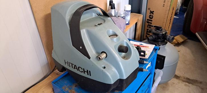 Hitachi EC58 Compressor, Doe-het-zelf en Verbouw, Compressors, Gebruikt, 6 tot 10 bar, Minder dan 25 liter, Minder dan 200 liter/min